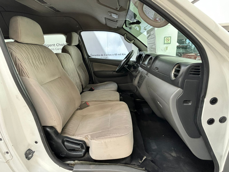 Nissan Urvan NV350 Pasajeros 4 pts. TM5, a/ac., VE, CD, 12 pas. 2016